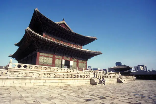 the Gyeongbokgung or Kyongbokkung Palace in the city of Seoul in South Korea in EastAasia.  Southkorea, Seoul, May, 2006