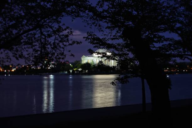istock Jefferson Memorial at Night 1132085465