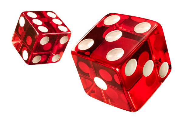 red casino dice (w/clipping path) - dados imagens e fotografias de stock