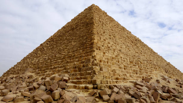 egypte, le caire, les pyramides de gizeh mycerinos - mycerinos photos et images de collection