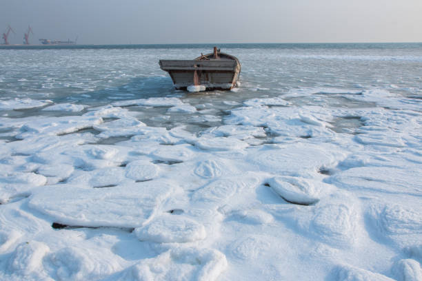 istock Frozen ocean in China 1132119526