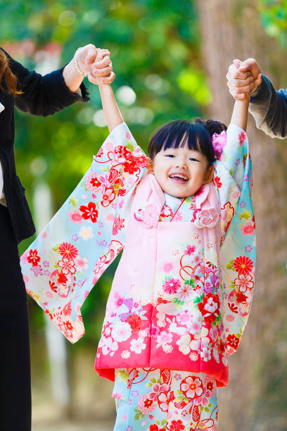 istock Japanese girls wearing kimonos 1132136705