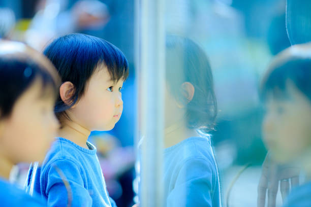 istock View and twin girls 1132164750