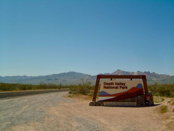 istock America / Death Valley National Park.Desolate desolation. 1132186707