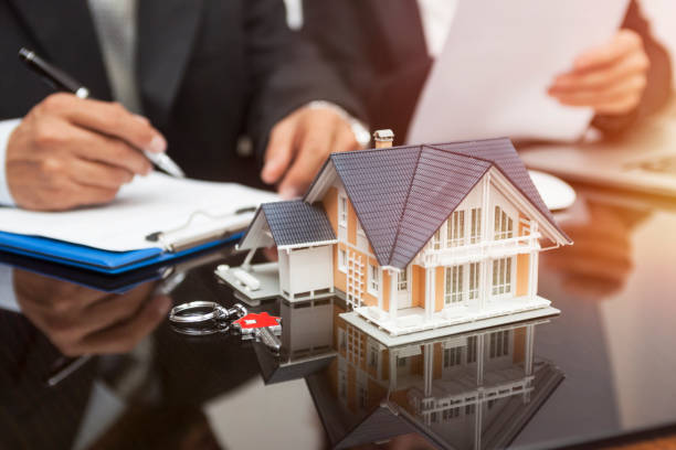 istock Purchase agreement for new house 1132205601