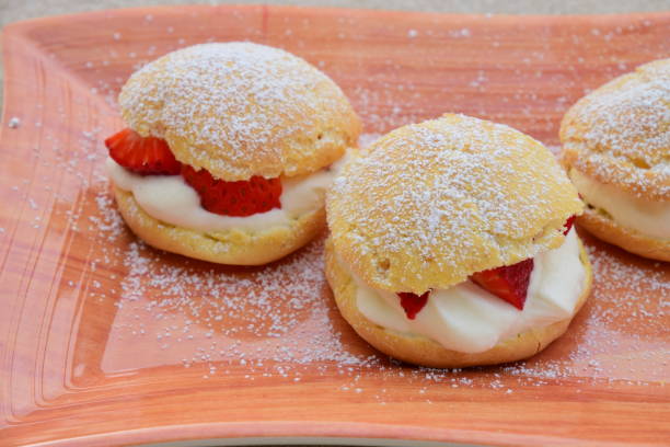 istock Cream puff with strawberry 1132217966