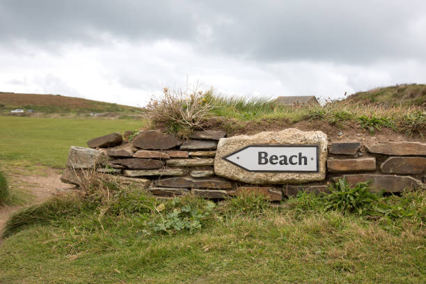 istock Signpost to the beach in Cornwall 1132219685