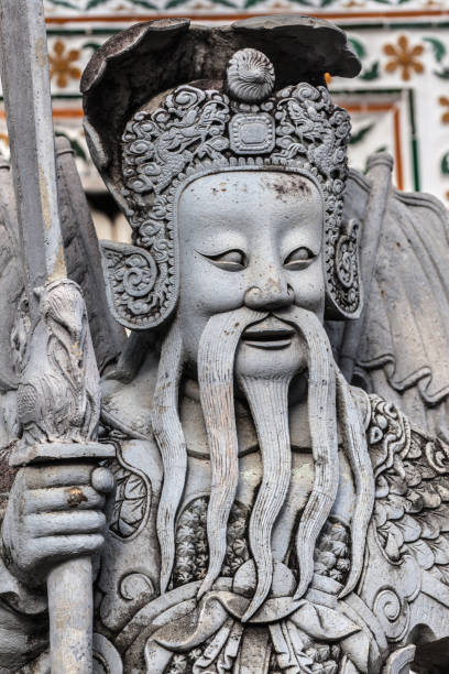 chinesische statue vom schiffsballast am wat arun - wat arun buddhism temple stone stock-fotos und bilder