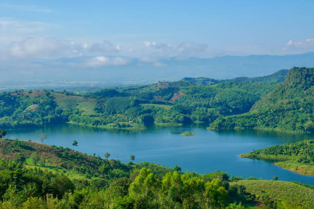 istock house on the lake 1132274447