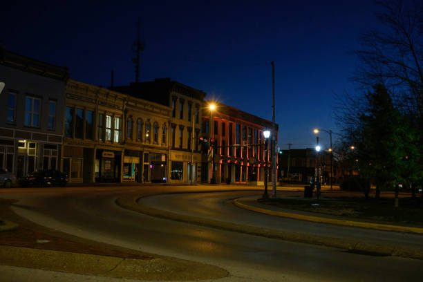 istock Evening time on the road in Bowing Green KY 1132276808