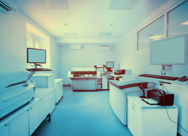 equipment and apparatus for biochemistry in a modern laboratory Medical equipment and apparatus for biochemistry in a modern laboratory Ibn Sina Specialized Hospital stock pictures, royalty-free photos & images