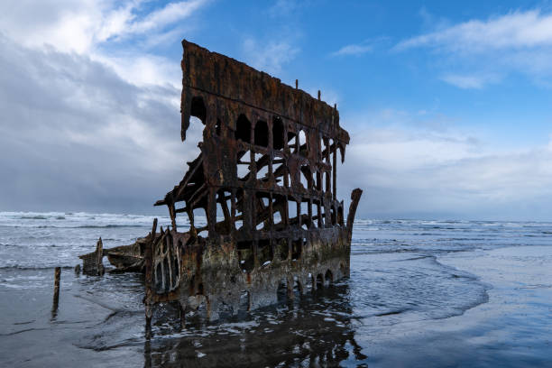 istock Shipwreck of Peter Iredale 1132290220