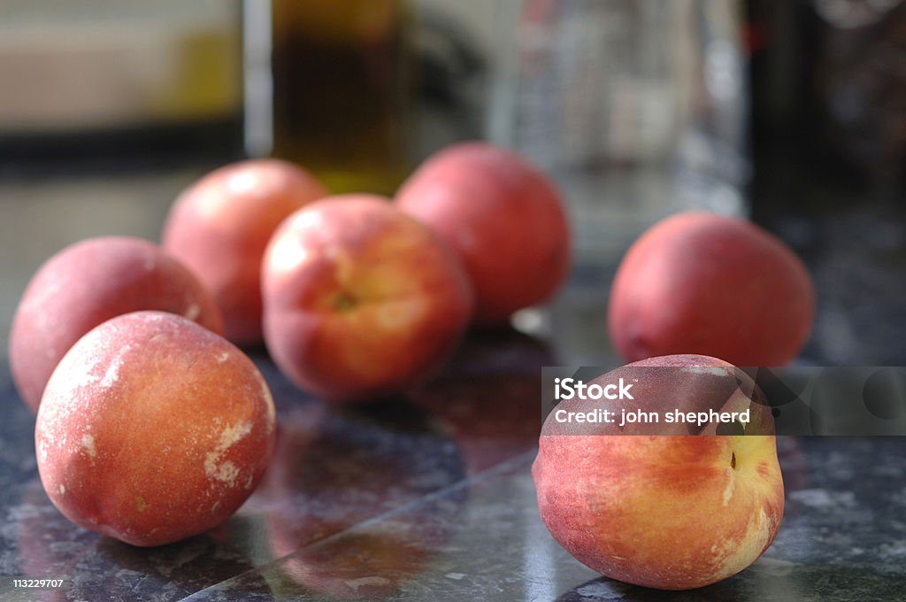 Estilo de vida saudável comer, nectarines madura - Foto de stock de Bancada de Cozinha - Mobília royalty-free