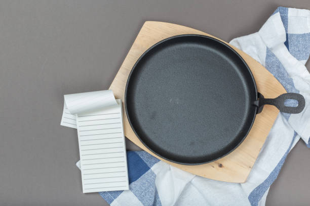 istock Empty grill pan with a clean towel. top view. 1132328484