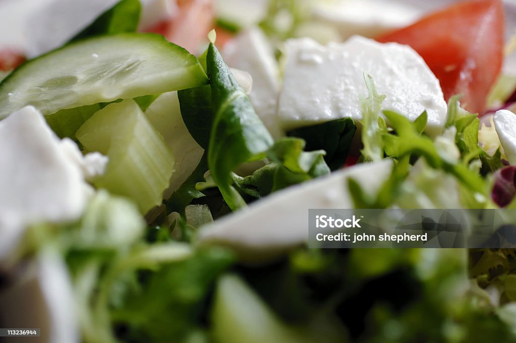 close-up de salada com queijo muçarela - Foto de stock de Alimentação Saudável royalty-free