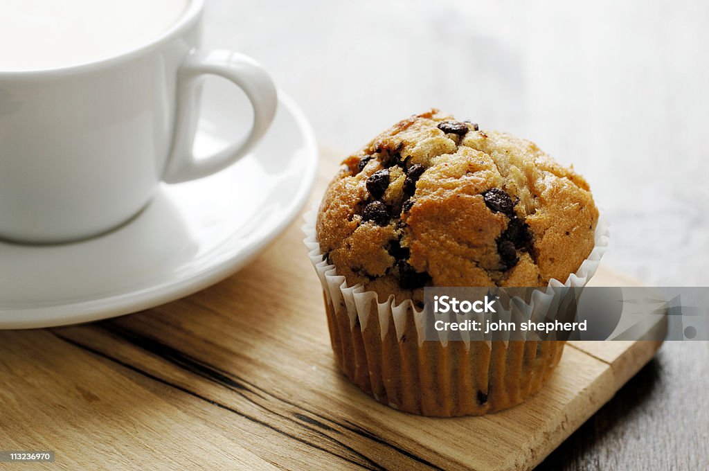 Magdalena de chocolate y café - Foto de stock de Café - Bebida libre de derechos