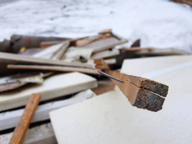 istock nails and old boards, repairs and debris 1132370454