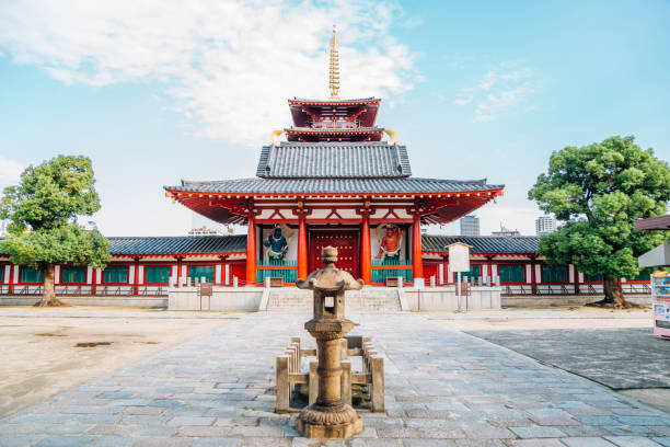 Shitennoji Temple traditional architecture in Osaka, Japan Osaka, Japan - September 30, 2018 : Shitennoji Temple traditional architecture shitenno ji stock pictures, royalty-free photos & images