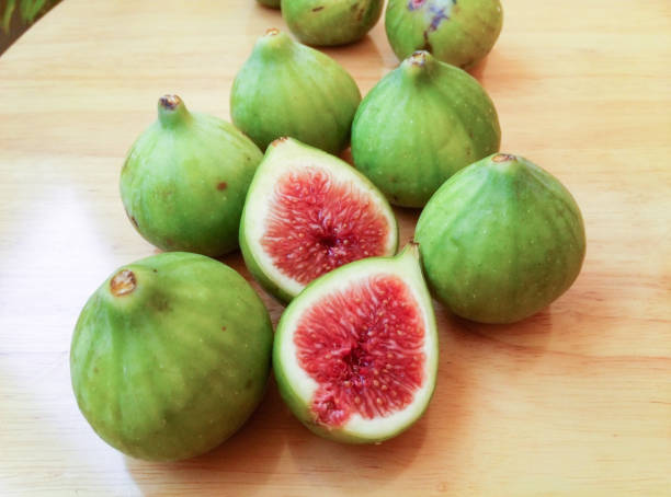 Green ripe figs Green ripe figs 成熟 stock pictures, royalty-free photos & images