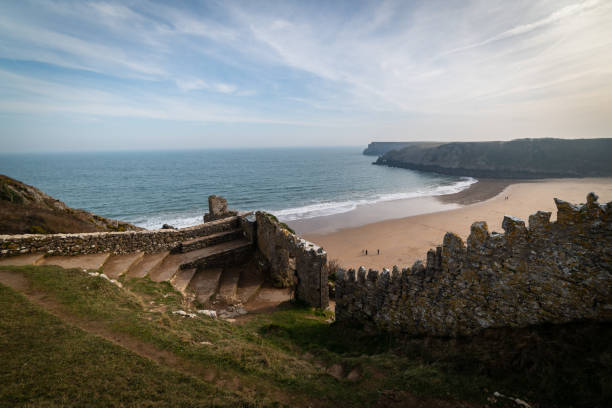 istock Entrance path to the stunning beach at Barafundle Bay 1132521450
