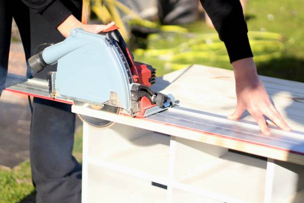 istock Saw blade cutting wood 1132535602