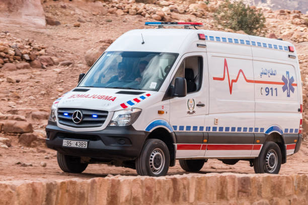 ambulance vehicle in ancient city of petra. petra is one of the seven wonders of the word. - jordânia imagens e fotografias de stock