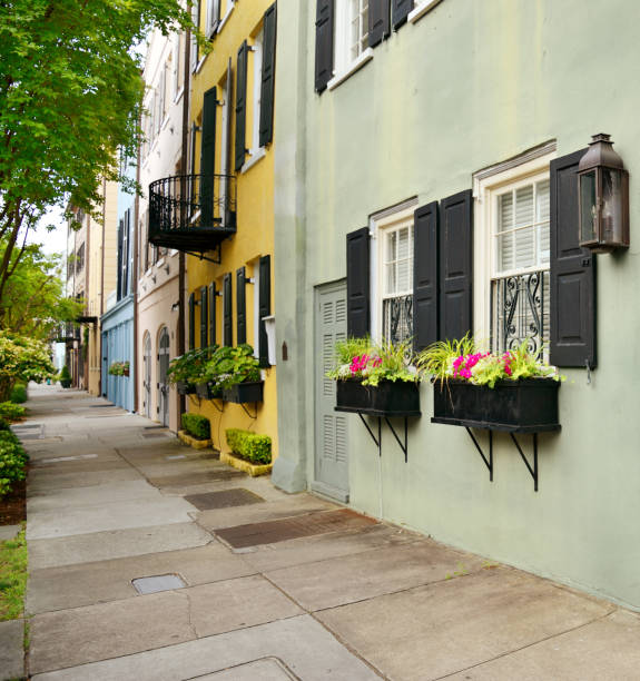 istock Historic Rainbow Row in Charleston, South Carolina 1132555775