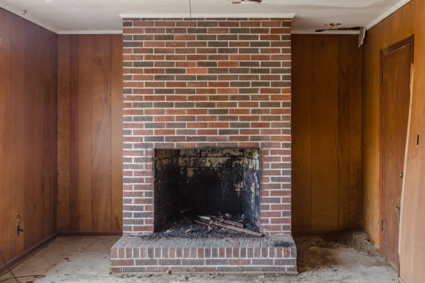 Living room with fireplace