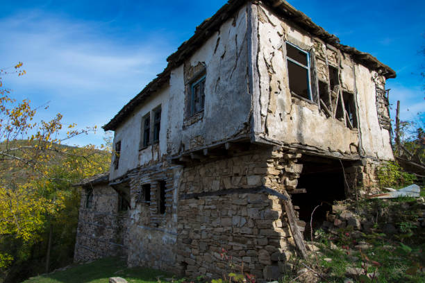 istock Destroyed houses. Destructive abandoned homes in the mountains. 1132660367