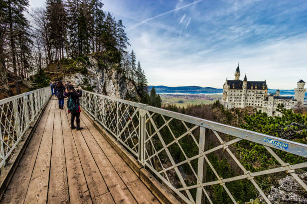 ponte bávara - neuschwanstein allgau europe germany - fotografias e filmes do acervo