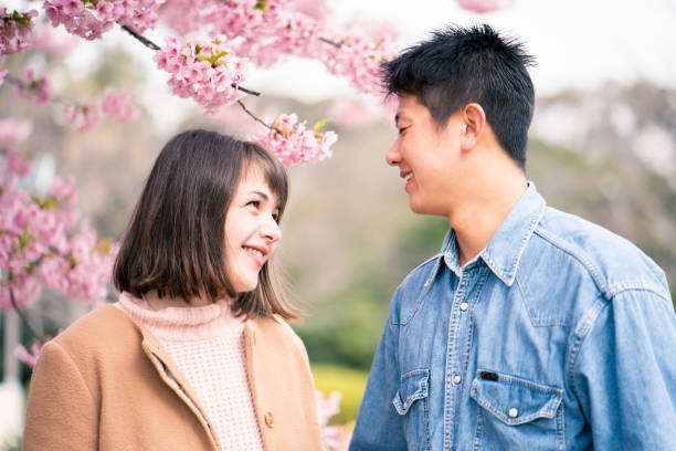 młodzi ludzie w: shonan - kamakura japan tourist people zdjęcia i obrazy z banku zdjęć