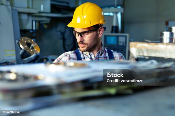 Product Inspection Stock Photo - Download Image Now - Production Line Worker, Engineer, Analyzing