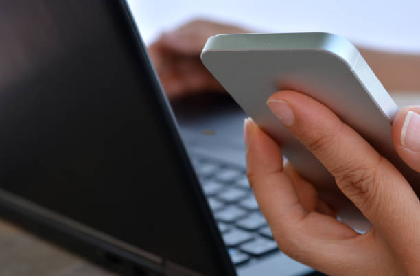istock Always connected throught smartphone and laptop 1132728306