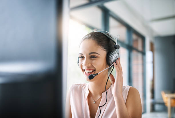 istock She's more than happy to help 1132731916