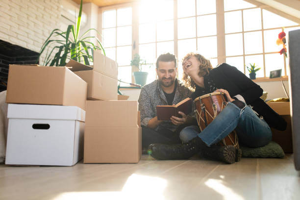 istock Woman playing timpani while man reading a book 1132750490