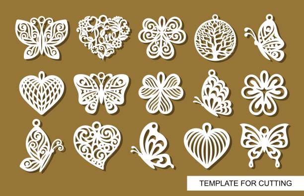 illustrations, cliparts, dessins animés et icônes de ensemble de pendentifs décoratifs. décor en forme de papillons ajouré, feuilles de trèfle, arbre de vie rond et coeurs de dentelle. - valentines day heart shape love symbol