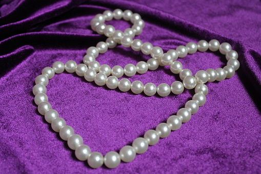 beautiful shine  bead from pearl  for decoration  gift on holiday