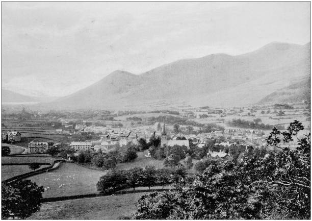 illustrations, cliparts, dessins animés et icônes de photographie noir et blanc antique de l'angleterre et du wales: keswick - italian lake district