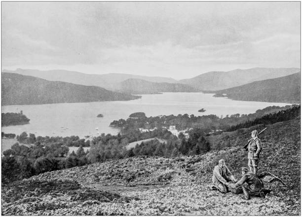 antike schwarz-weiß-fotografie von england und wales: windermere und bowness, brantfell - italian lake district stock-grafiken, -clipart, -cartoons und -symbole