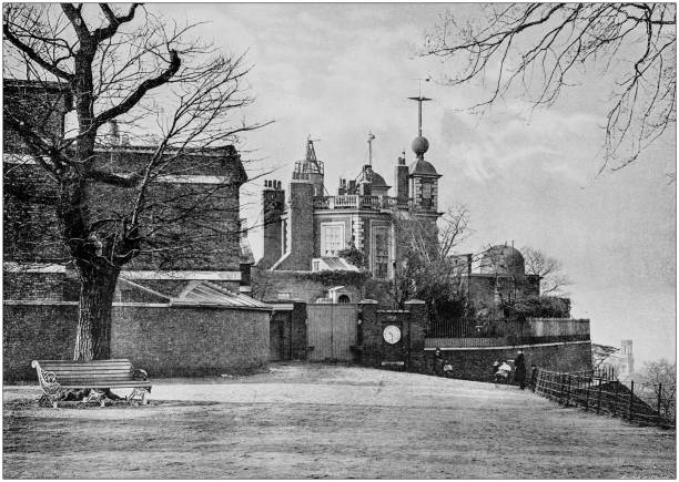 ilustraciones, imágenes clip art, dibujos animados e iconos de stock de fotografía antigua en blanco y negro de inglaterra y gales: observatorio de greenwich - royal observatory