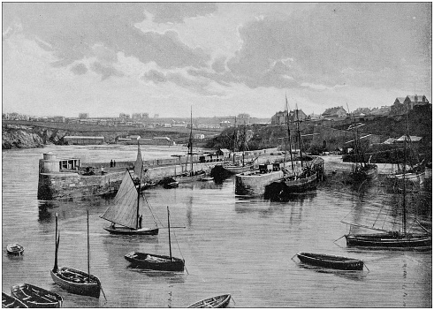 Antique black and white photograph of England and Wales: Newquay harbour