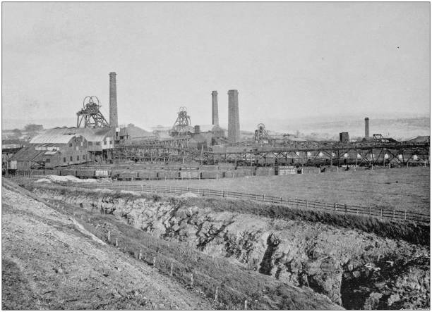Antique black and white photograph of England and Wales: Hoyland Silkstone Collieries, Yorkshire Antique black and white photograph of England and Wales: Hoyland Silkstone Collieries, Yorkshire coal mine photos stock illustrations