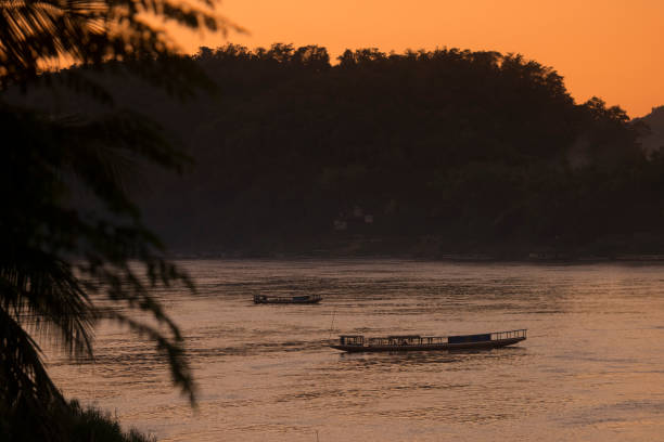 istock LAOS LUANG PRABANG MEKONG RIVER 1132832464