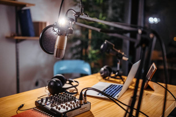 Podcast studio Photo of podcast studio radio station photos stock pictures, royalty-free photos & images