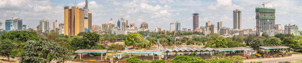 panorama del parco uhuru a nairobi, kenya - nairobi foto e immagini stock