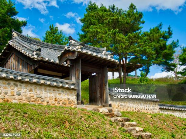 Traditional Korean House Hanok Stock Photo - Download Image Now - Antique, Architecture, Asia