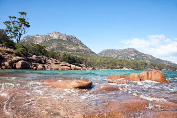 Freycinet Peninsula Tasmania Honeymoon Bay, Freycinet National Park Tasmania Australia honeymoon bay stock pictures, royalty-free photos & images