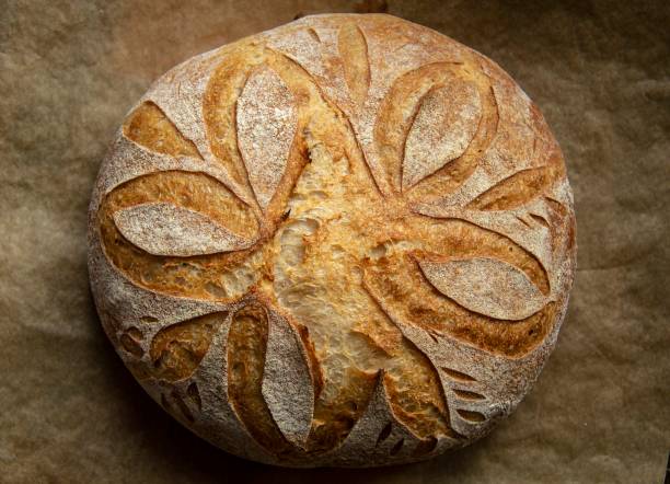 サワードウ小麦のパン - home made bread ストックフォトと画像