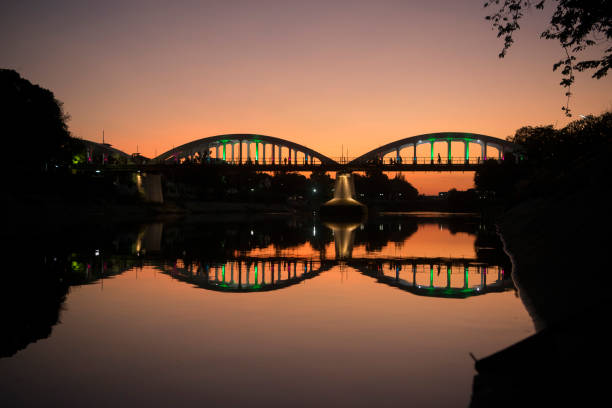 istock THAILAND LAMPANG CITY RATSADAPISEK BRIDGE 1133018069