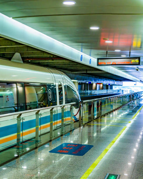 maglev train parked at station - transrapid international imagens e fotografias de stock